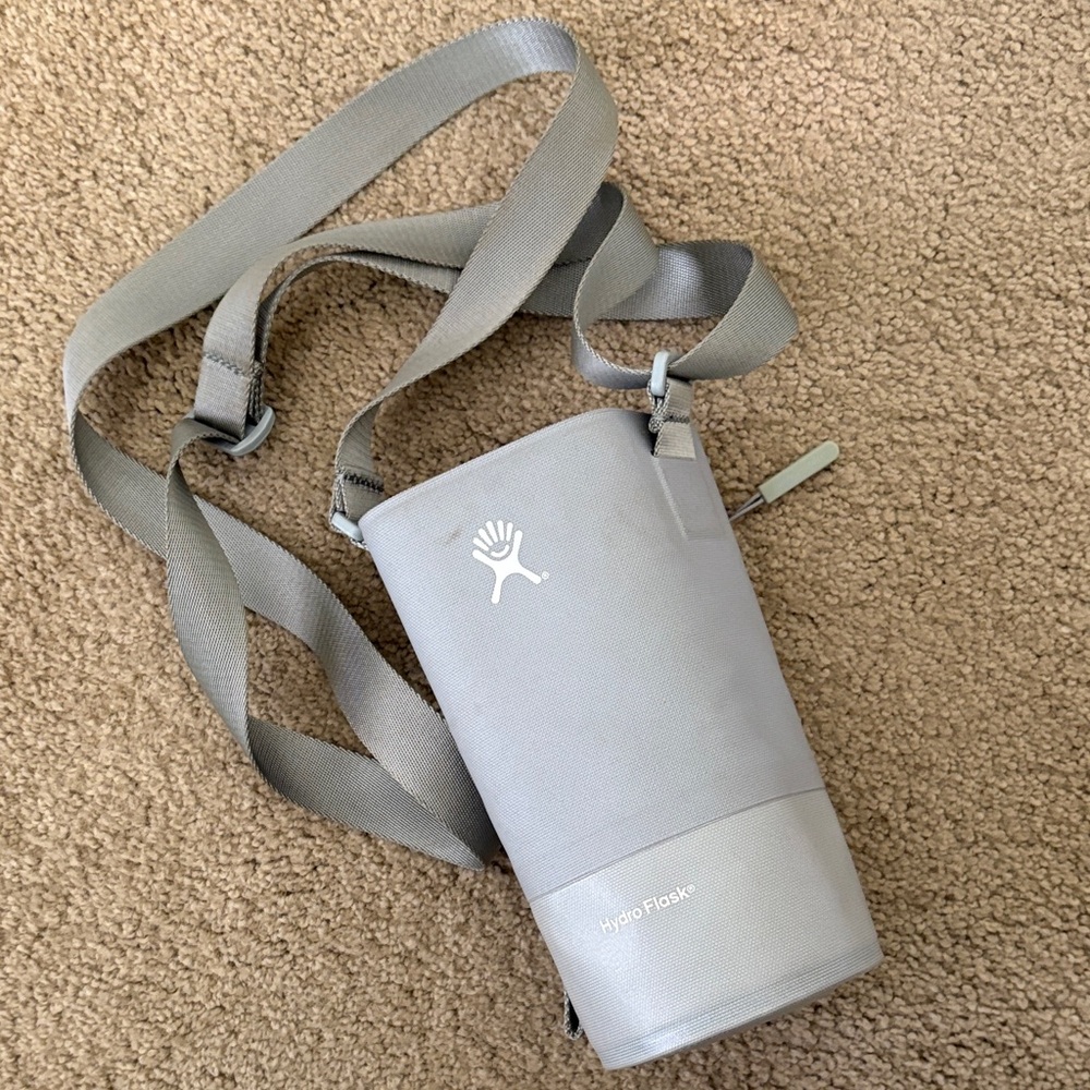 Hydro Flask Light Gray Belt Bag